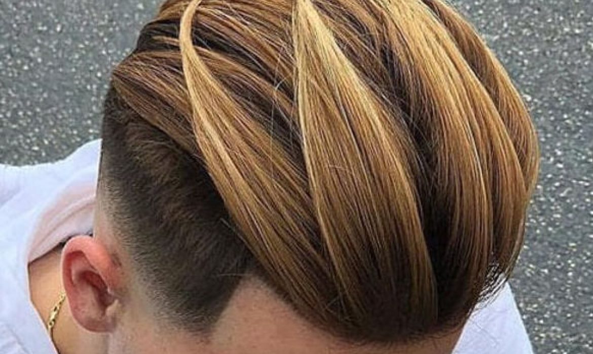 12 Inspirasi Warna Rambut Pria Highlight, Berani Coba?