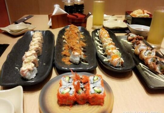 5 Kedai Makanan Sushi Di Medan Yang Tak Boleh Terlalaikan