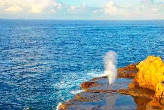 Wisata Pantai Klayar, Pacitan: Rute, Lokasi, Dan Harga Tiket Modern