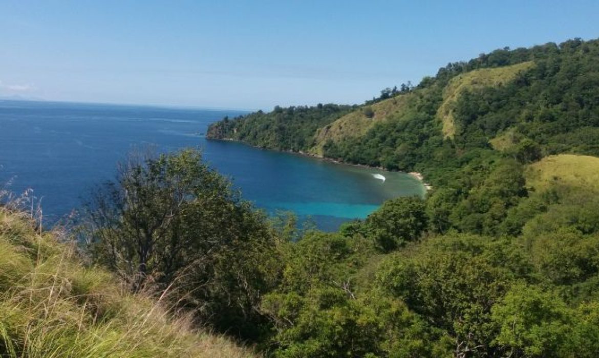 Pantai Pulisan, Pantai Eksotis Dengan Keindahan Bawah Lautnya Di Minahasa