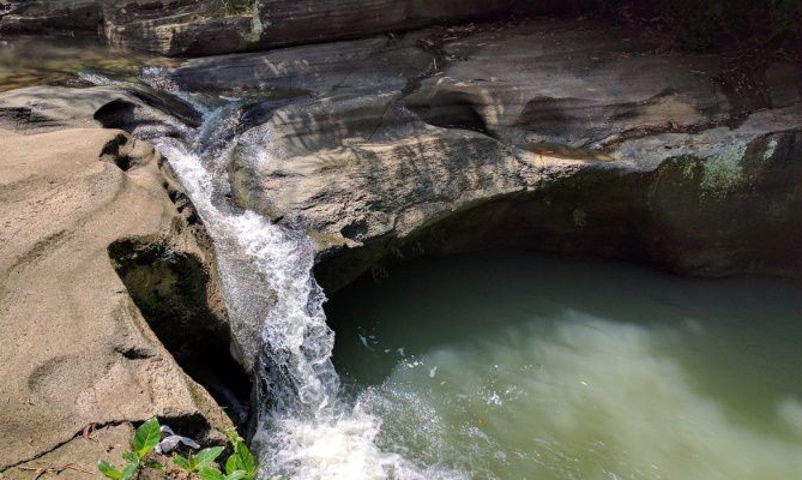 Penderasan Luweng Sampang, Gerojokan Indah Yang PenuhNilai Sejarah Di Gunung Kidul