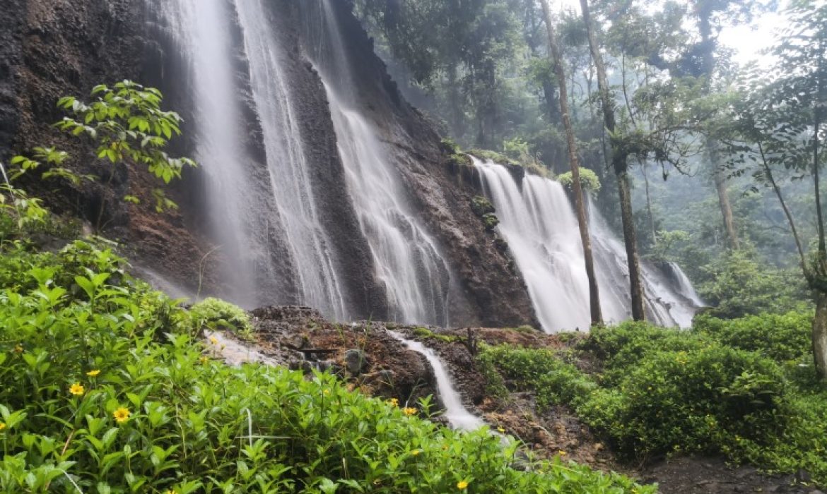 Penderasan Tumpak Sewu Lumajang – Pesona, Acara, Lokasi & Harga Tiket