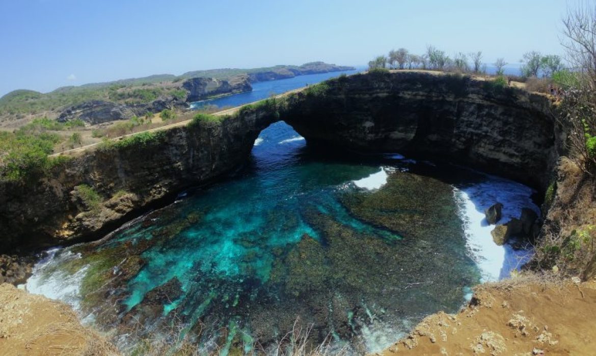 Broken Beach, Spot Terbaik Menikmati Panorama Pantai Yang Menawan Di Klungkung