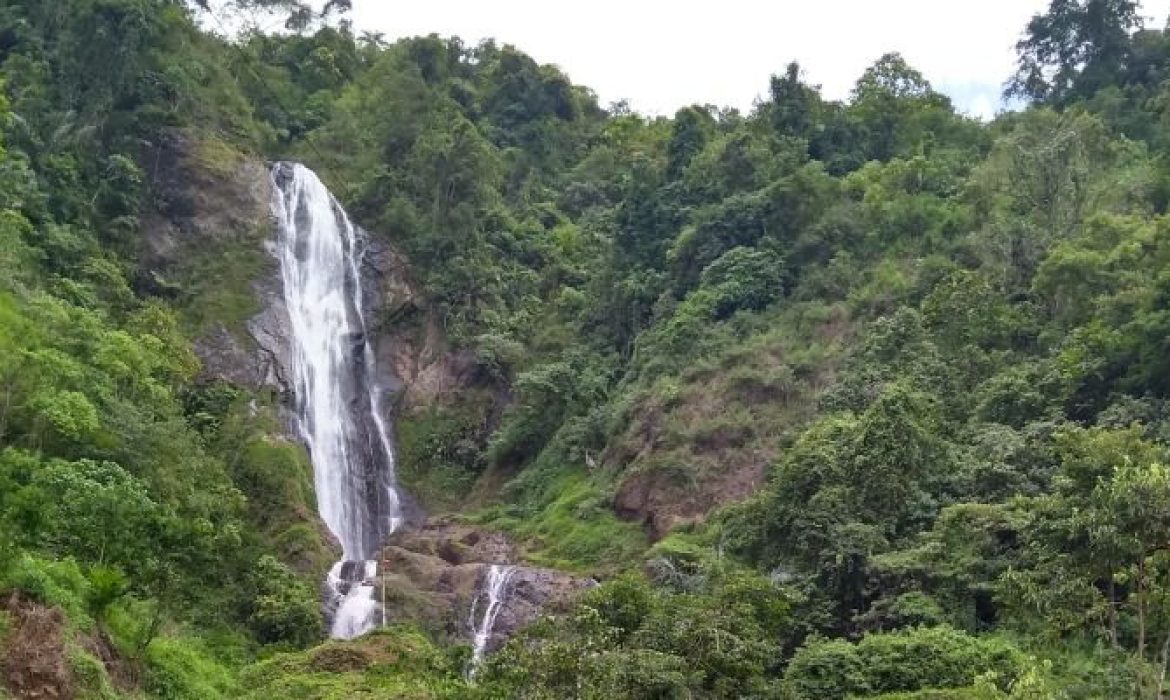 Curug Cibadak, Pesona Teladas Indah Nan Eksotis Di Garut