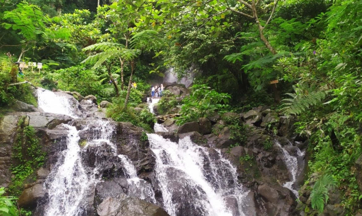 Curug Cilember Bogor, Penderasan Yang Indah Dengan 7 Tingkatan