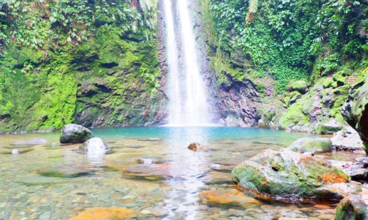 Curug Ngumpet, Daya Tarik Riam & Bak Alami Eksotis Di Bogor