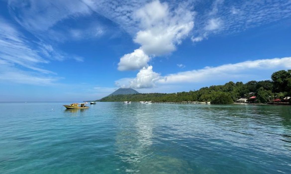 Pantai Bunaken, Daya Tarik Pantai Eksotis & Spot Diving Terbaik Di Manado