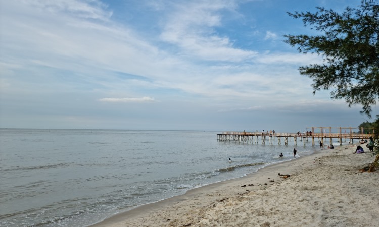 Pantai Cemara Kembar, Pesona Pantai Indah Nan Romantis Di Serdang Bedagai