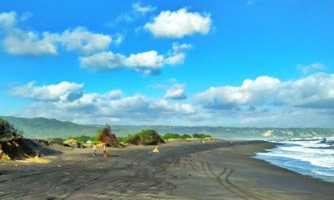 Pantai Depok Bantul – Daya Tarik, Aktivitas Liburan, Lokasi & Harga Tiket