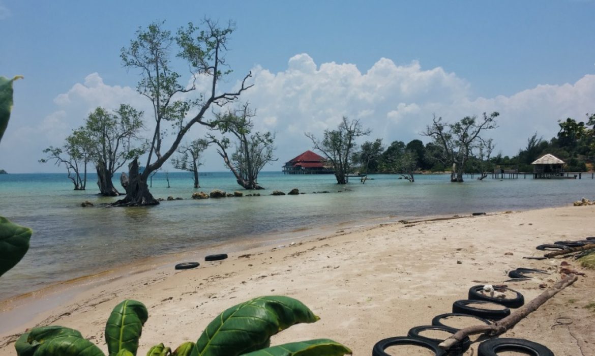 Pantai Elyora Batam, Pantai Pasir Putih Yang Eksotis Di Jembatan Barelang