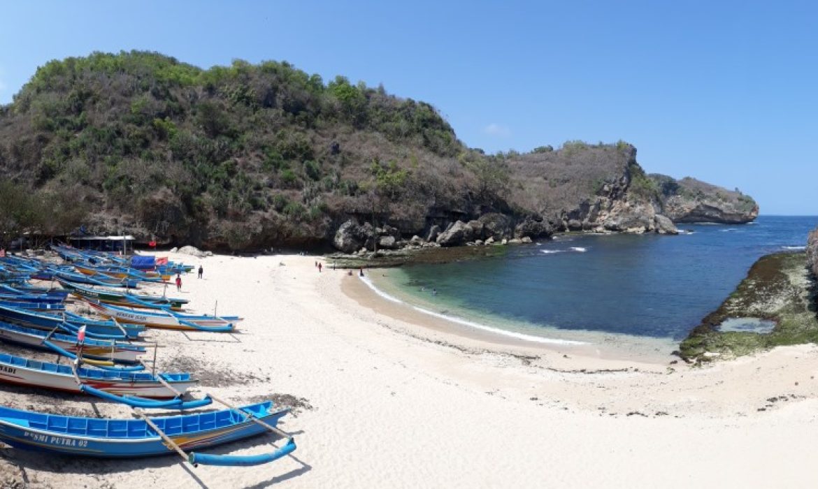 Pantai Gesing Gunung Kidul – Pesona, Acara Liburan, Lokasi & Harga Tiket