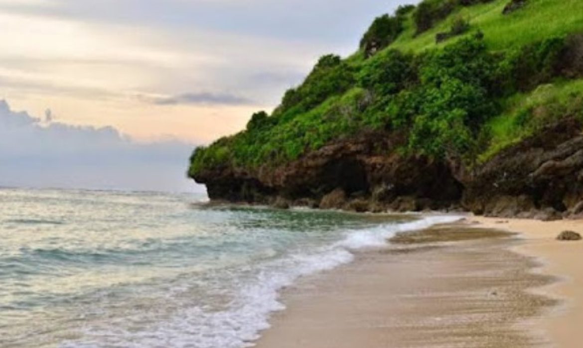 Pantai Gunung Payung Bali, Pesona Pantai Anggun Tersembunyi Nan Hening