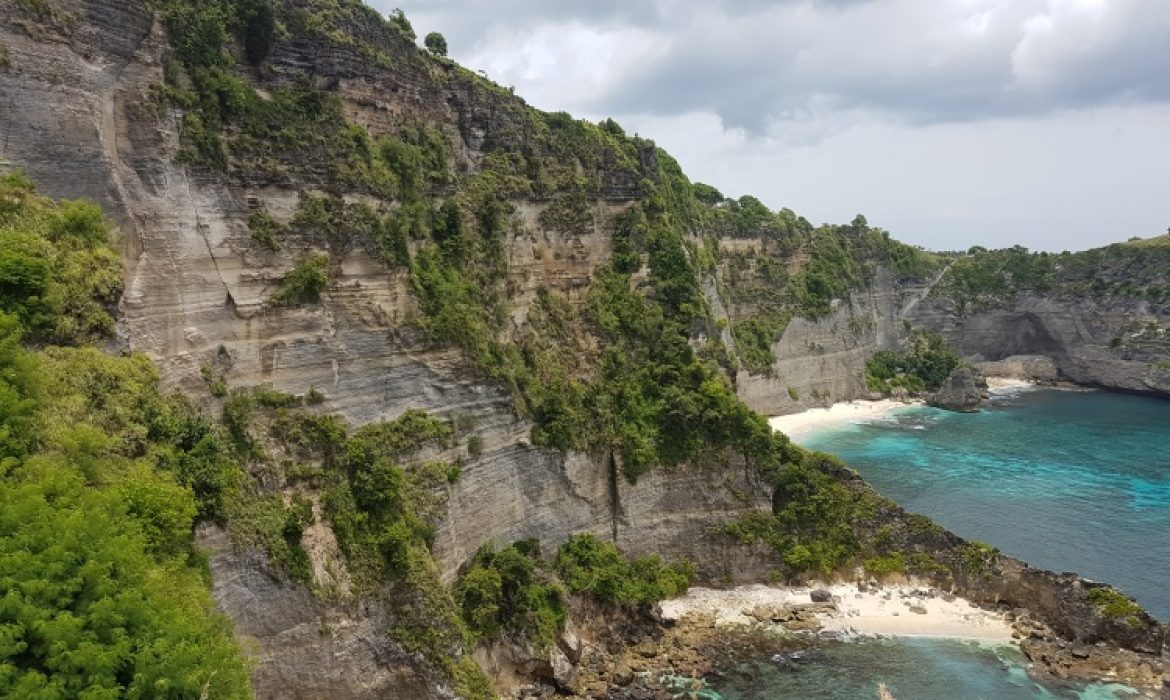 Pantai Kelingking Bali, Pantai Eksotis Yang Tersembunyi Di Nusa Peninda