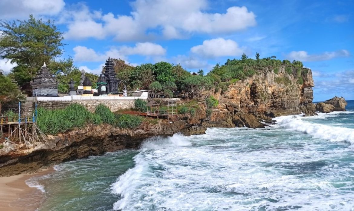 Pantai Ngobaran Gunung Kidul – Pesona, Acara Liburan, Lokasi & Harga Tiket