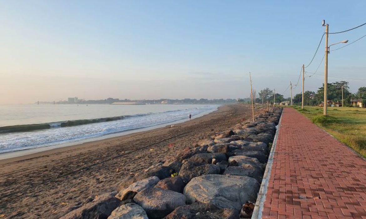 Pantai Padang Galak, Pantai Manis Dengan Hamparan Pasir Hitam Memukau Di Denpasar