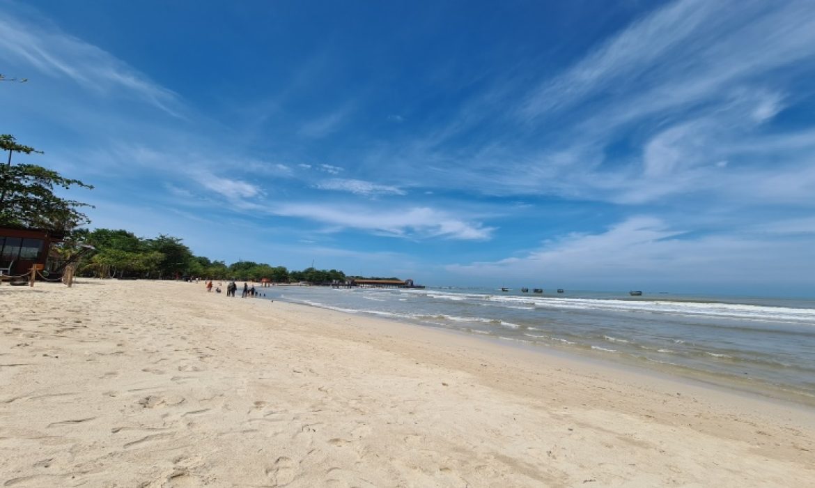 Pantai Pailus Jepara, Pantai Anggun Untuk Menikmati Sunset