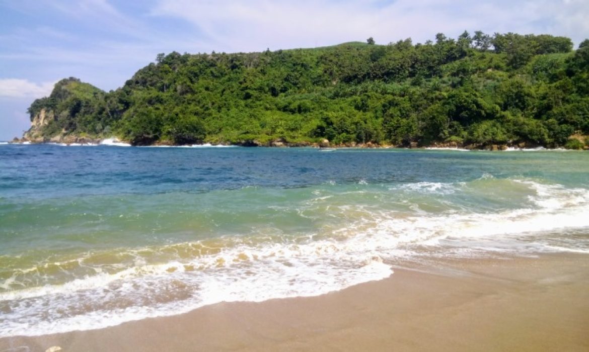 Pantai Pangi Blitar – Pesona, Aktivitas Piknik, Lokasi & Harga Tiket