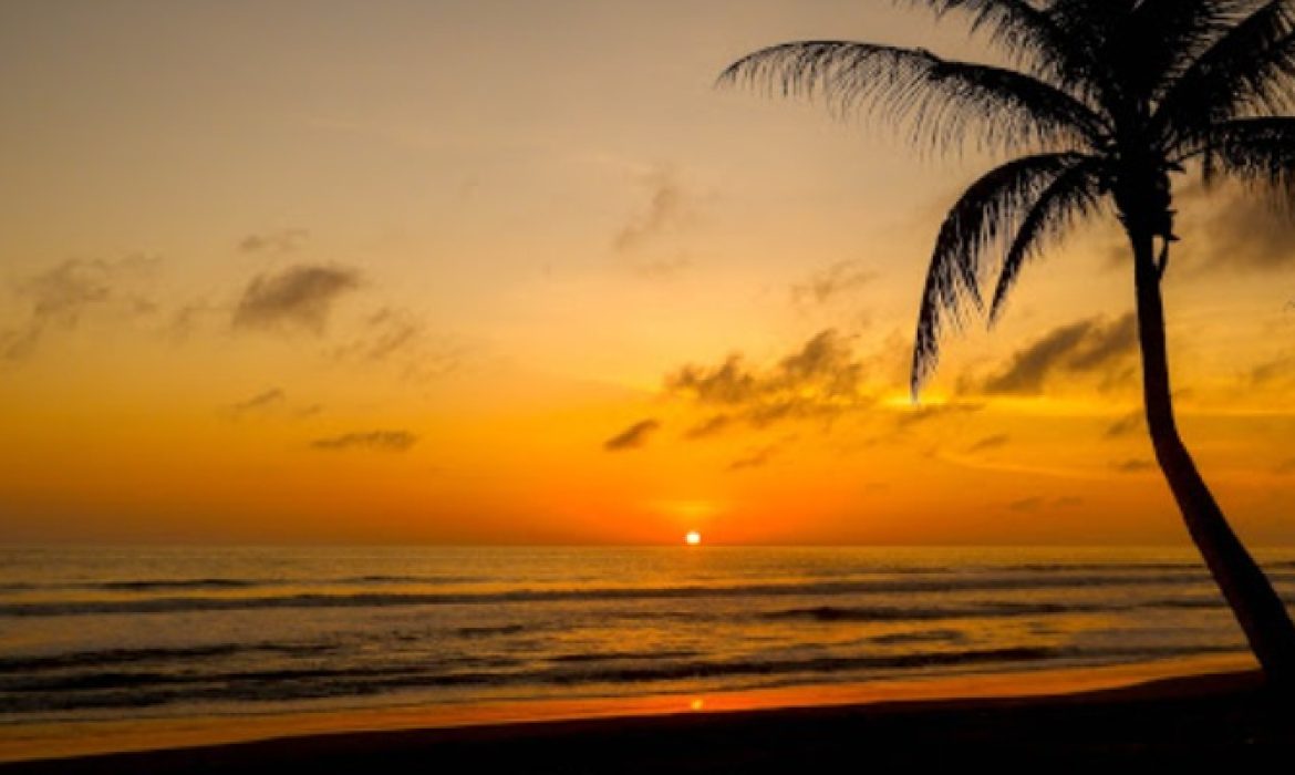 Pantai Pasut Tabanan, Pantai Cantik Dengan Pemandangan Sunset Yang Memesona