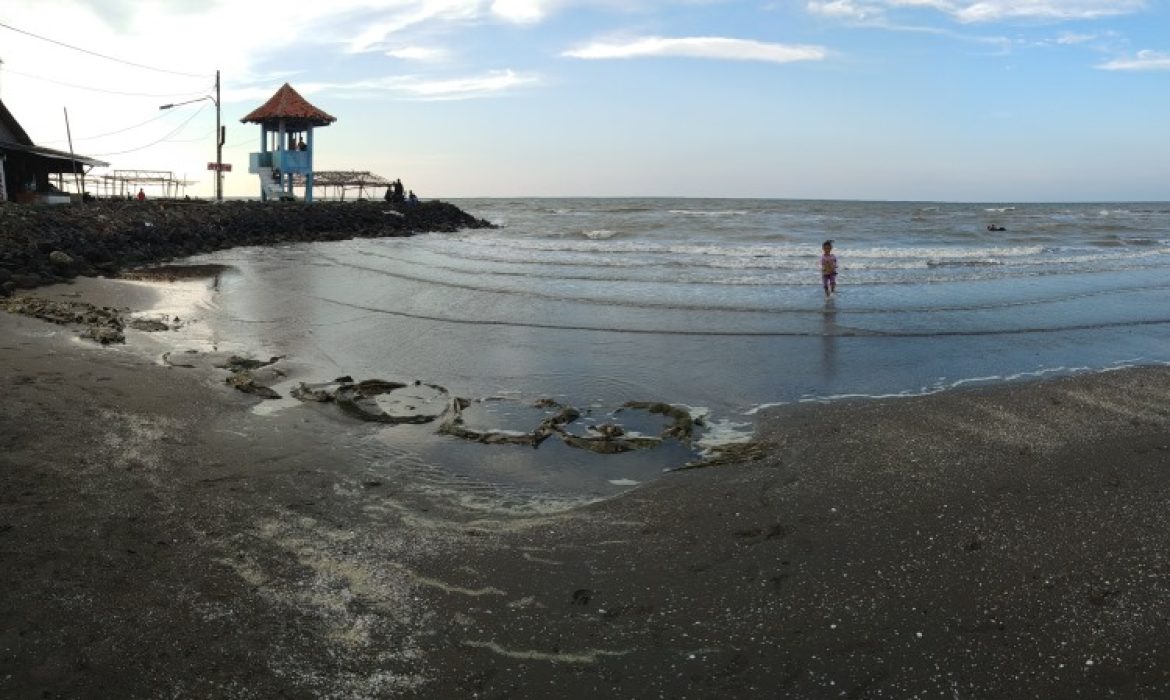 10 Rekreasi Pantai Di Karawang Yang Paling Hits