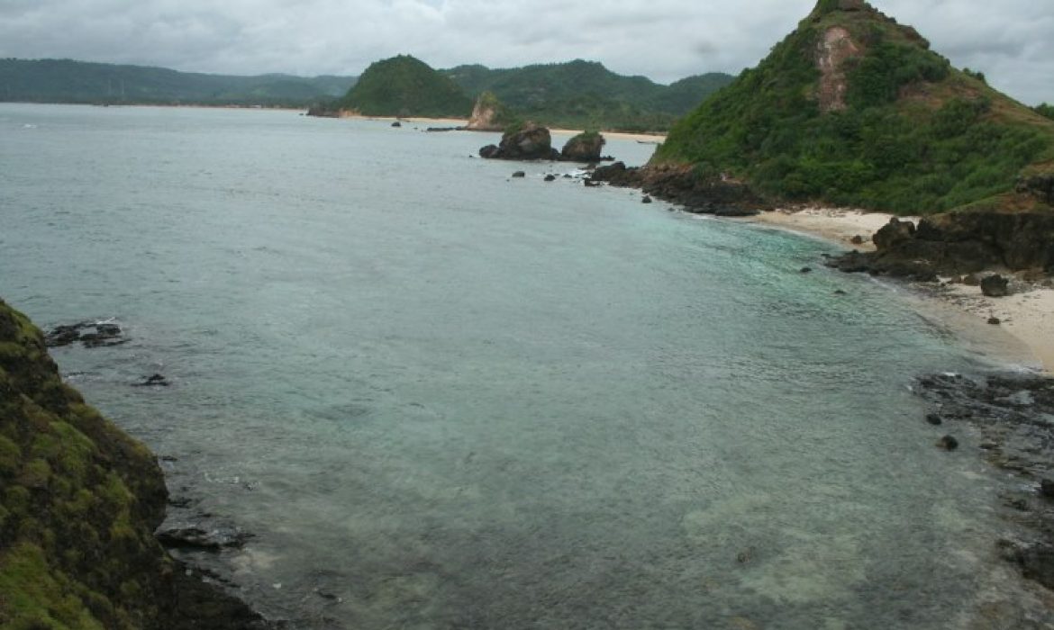 Pantai Seger Kuta Lombok, Pantai Indah Dengan Keindahan Alam Yang Menarik