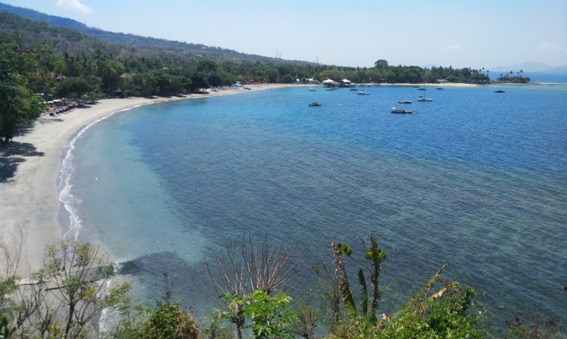 Pantai Senggigi Lombok – Daya Tarik, Acara Piknik, Lokasi & Harga Tiket