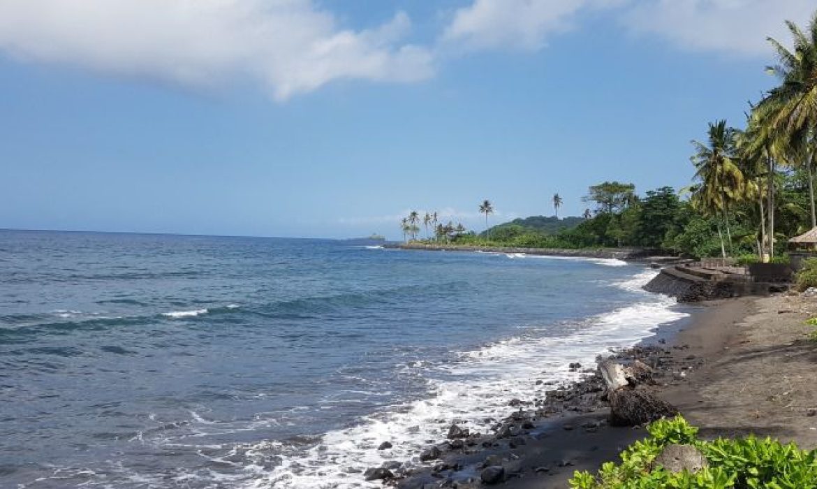 Pantai Sosro, Pantai Cantik Dengan Keindahan Alam Menawan  Di Karangasem