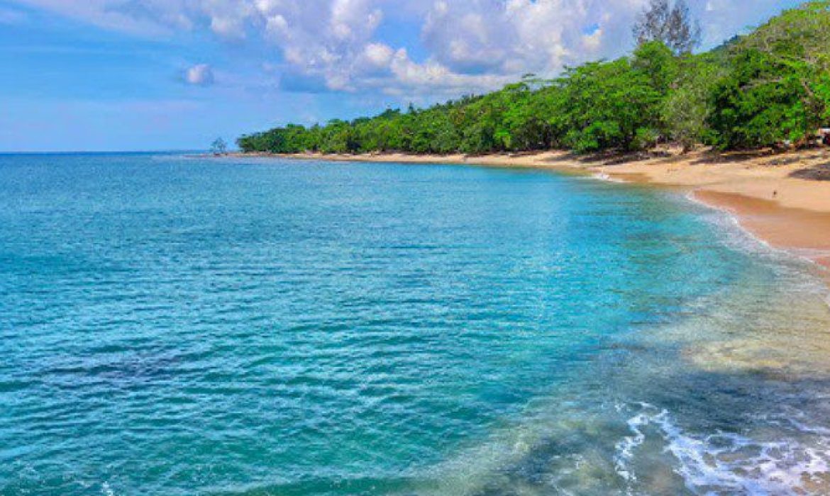 Pantai Tanjung Batu Sorong, Pesona Pantai Eksotis Yang Memanjakan Mata