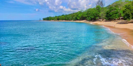 Pantai Tanjung Batu Sorong, Pesona Pantai Eksotis Yang Memanjakan Mata
