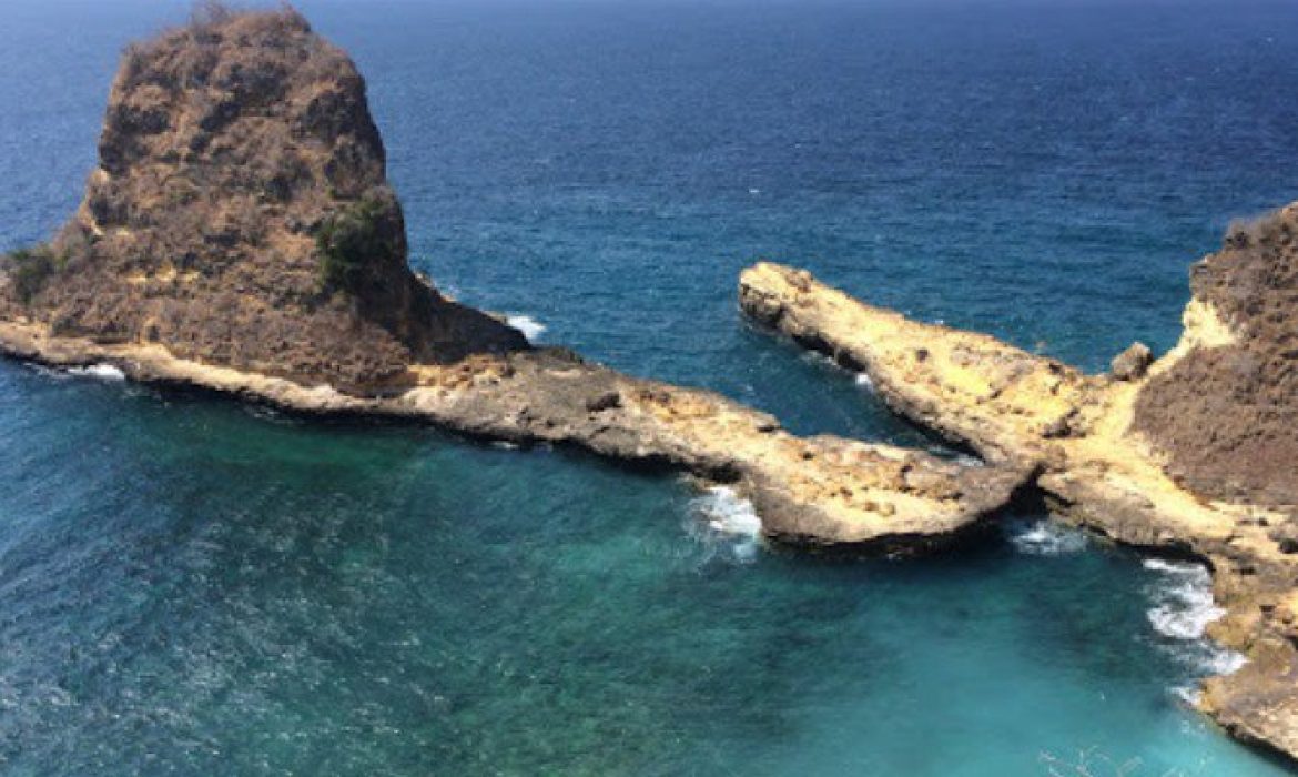 Pantai Tanjung Bloam, Daya Tarik Pantai Bagus Nan Indah Yang Memikat Hati