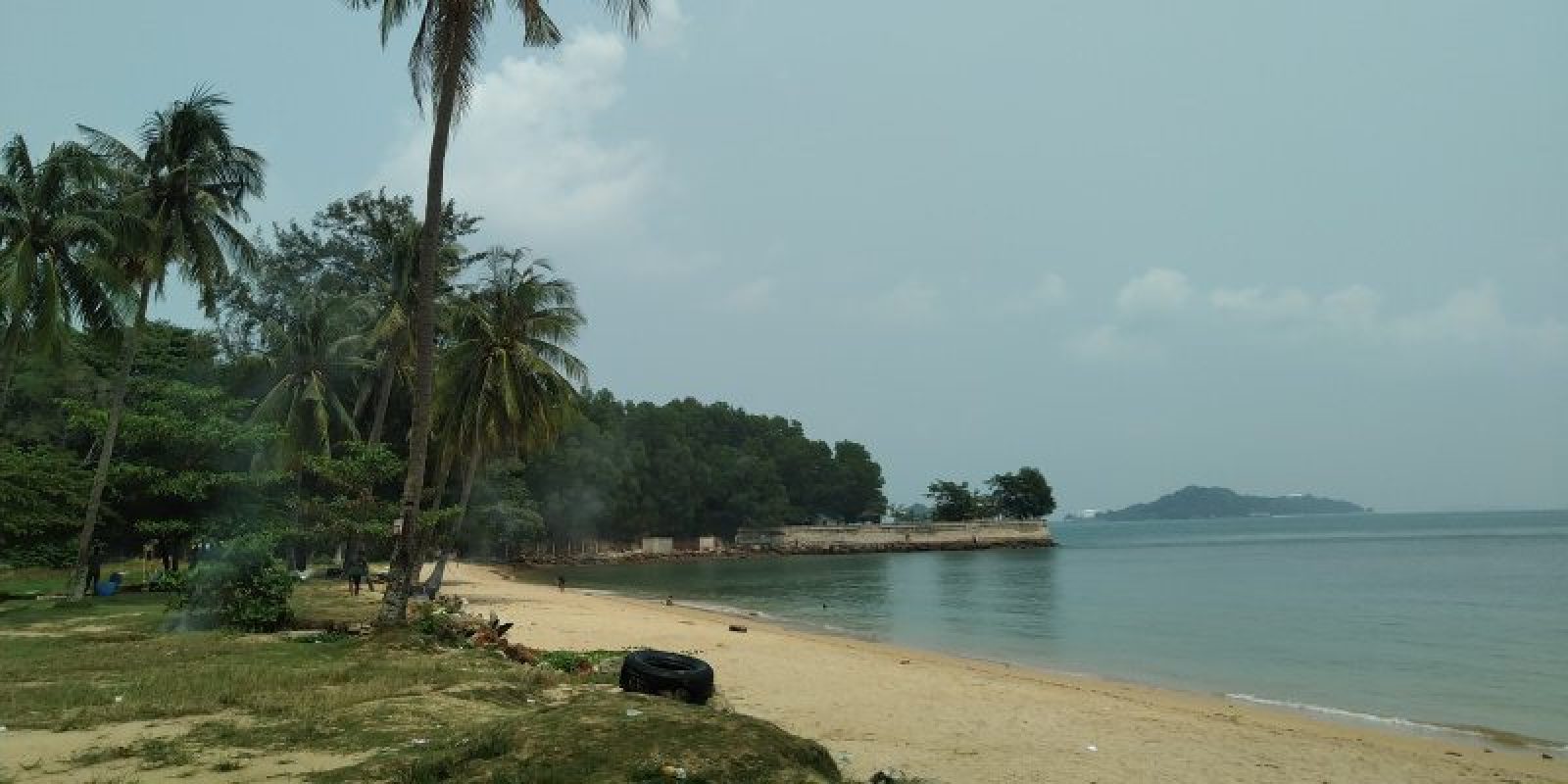 Pantai Tanjung Pinggir, Menikmati Keindahan Singapura Dari Kejauhan Di Batam
