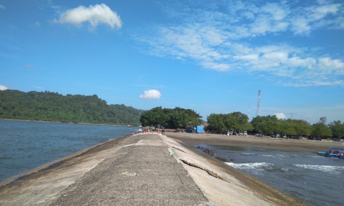 Pantai Teluk Penyu Cilacap – Daya Tarik, Kegiatan Piknik, Lokasi & Harga Tiket