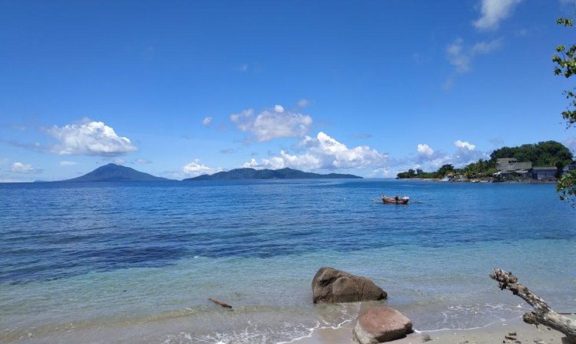 Pantai Wartawan, Pantai Indah Yang Memiliki Sumber Air Panas Di Lampung