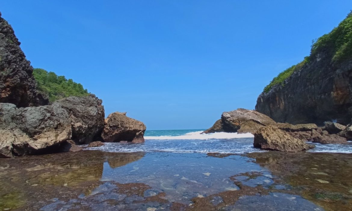 Pantai Wohkudu Gunung Kidul – Pesona, Kegiatan Liburan, Lokasi & Harga Tiket