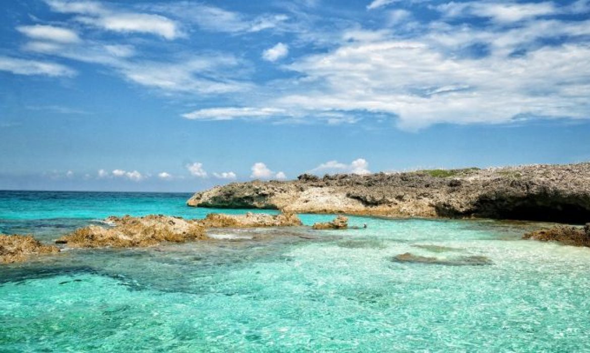 Pulau Kambing Bima, Pulau Eksotis Dengan Keindahan Biota Lautnya