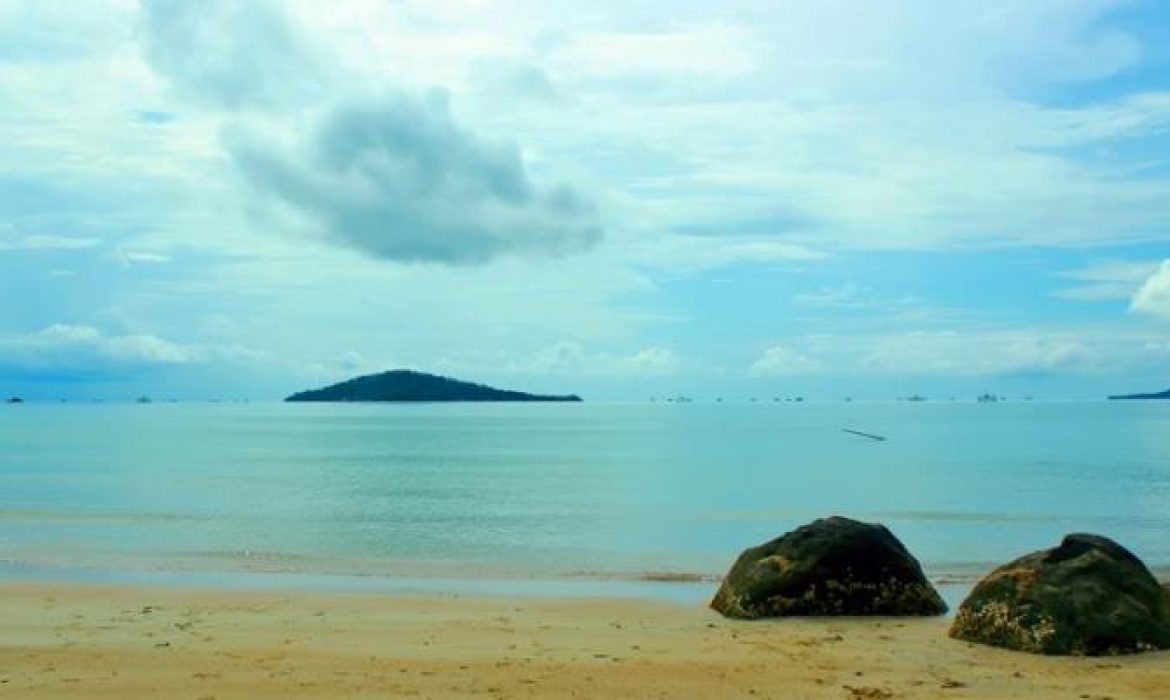 Pulau Kerayaan, Pulau Eksotis Dengan Pemandangan Bagus Di Kotabaru