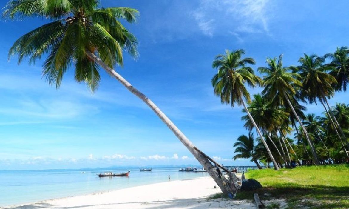 Pulau Ketawai Bangka Tengah, Pulau Eksotis Dengan Keindahan Biota Lautnya