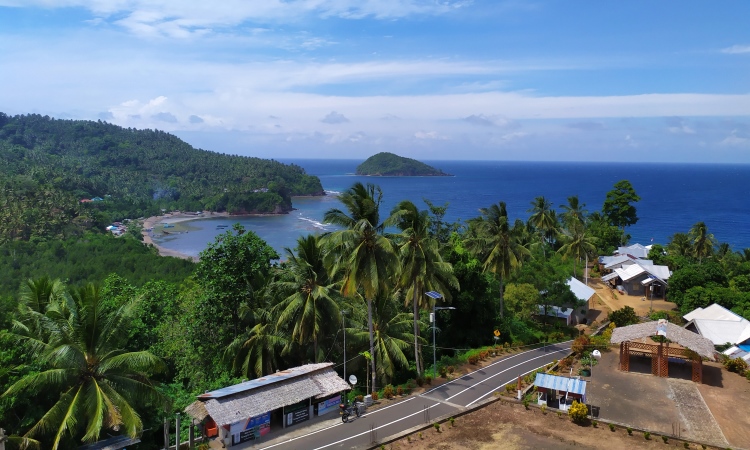 Pulau Lembeh Bitung, Surga Maritim Eksotis Dengan View Sunset Yang Indah