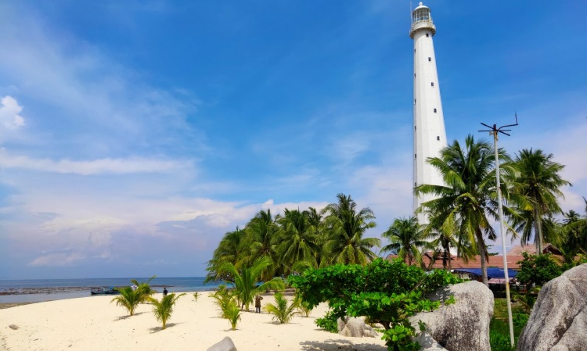 Pulau Lengkuas Belitung – Pesona, Aktivitas Piknik, Lokasi & Biaya Rekreasi