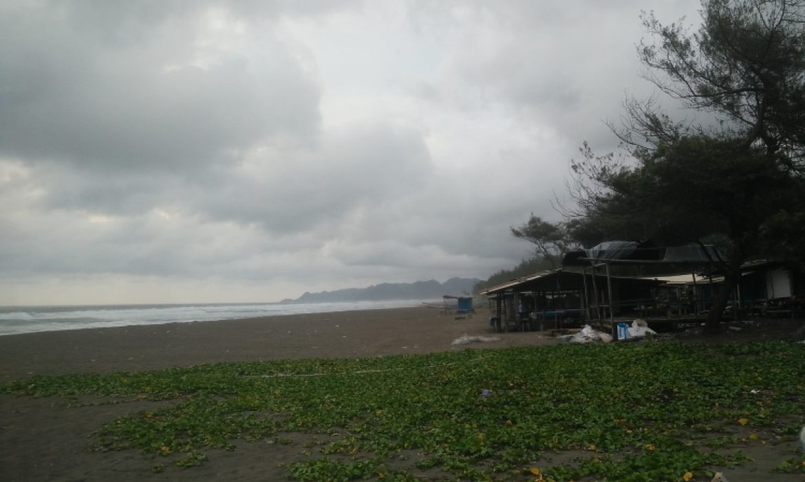 Pantai Bopong Kebumen, Pantai Yang Eksotis Dihiasi Laguna