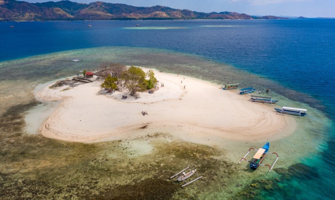 Pesona Gili Kedis, Pulau Mungil Nan Romantis Di Lombok