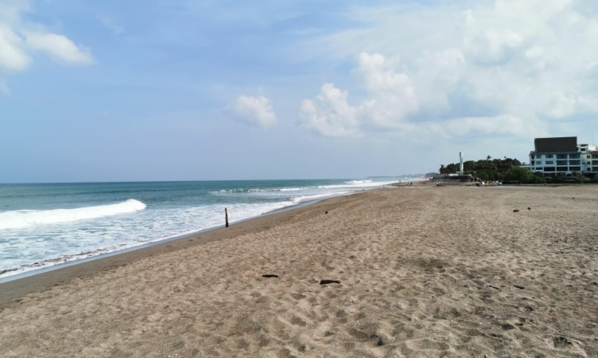 Pantai Kayu Putih, Pantai Eksotis Dengan Panorama Sunset Yang Memesona Di Bali