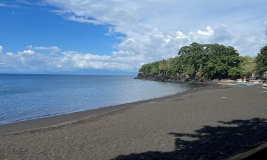 Pantai Sulamadaha, Destinasi Wisata Bahari Yang Super Eksotis Di Ternate
