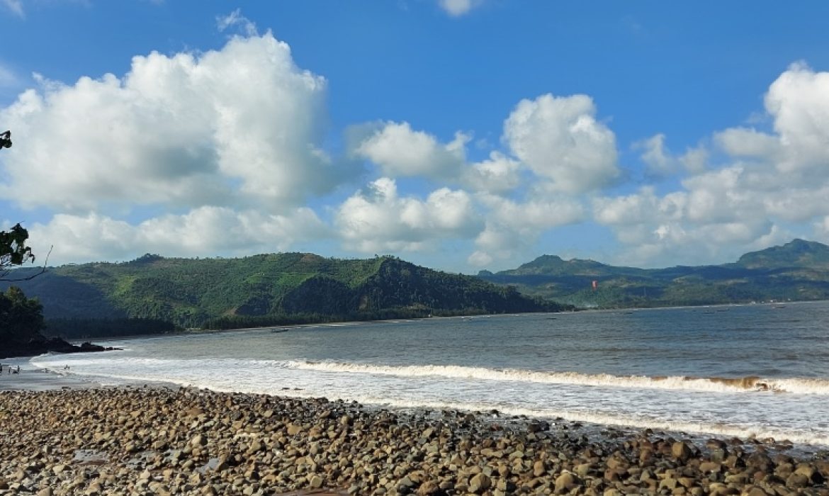 Pantai Klatak Tulungagung – Pesona, Aktivitas Piknik, Lokasi & Harga Tiket