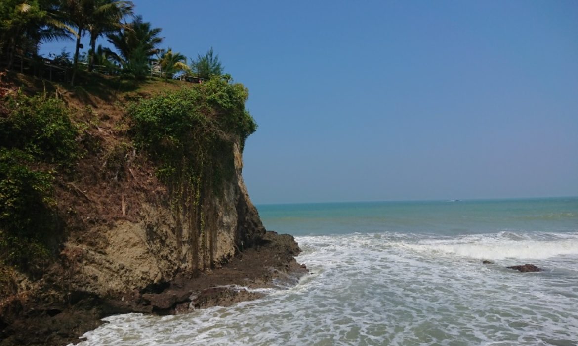 Pantai Kerikil Bale Kebumen – Pesona, Aktivitas Liburan, Lokasi & Harga Tiket