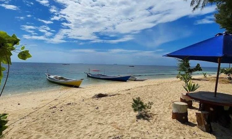 Pulau Sanane, Pulau Manis Dengan Keindahan Terumbu Karang Di Pangkep