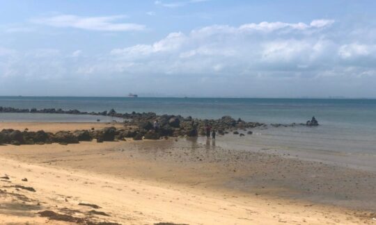 15 Wisata Pantai Di Batam Yang Paling Hits
