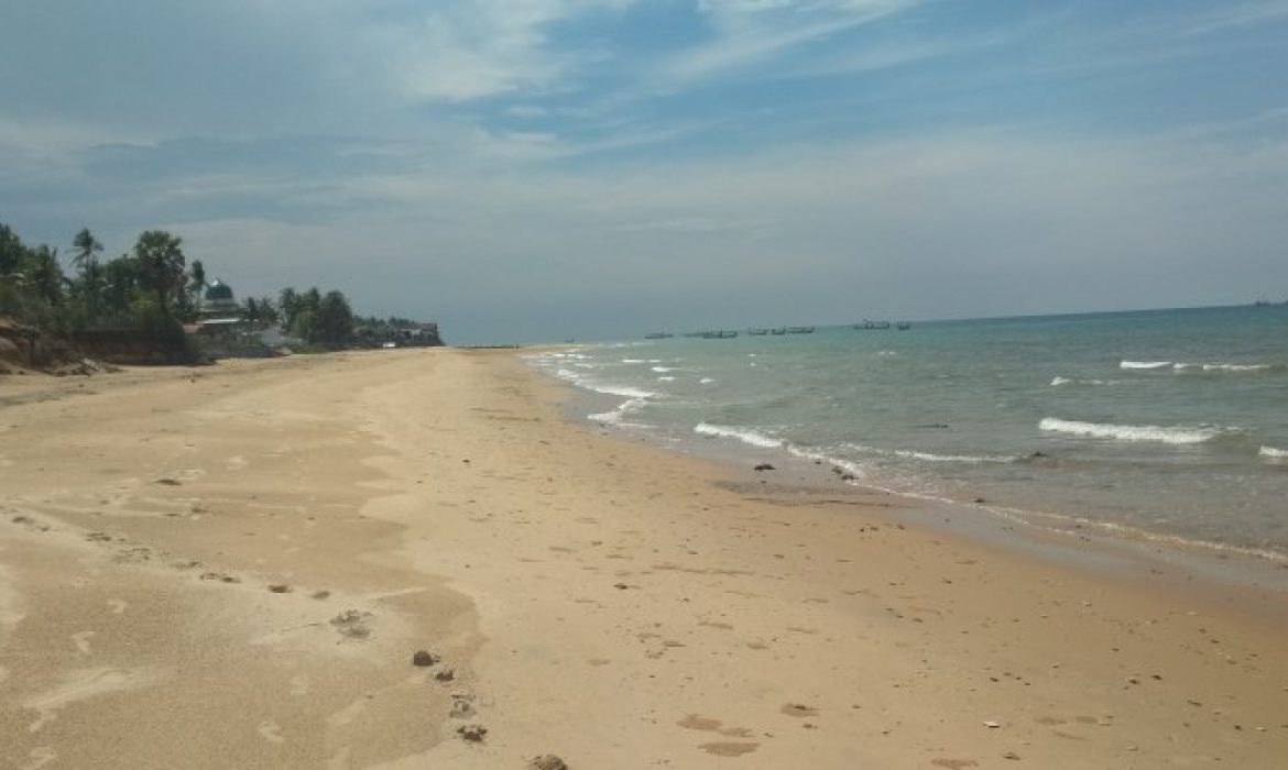 10 Pantai Di Sumenep Yang Elok & Hits