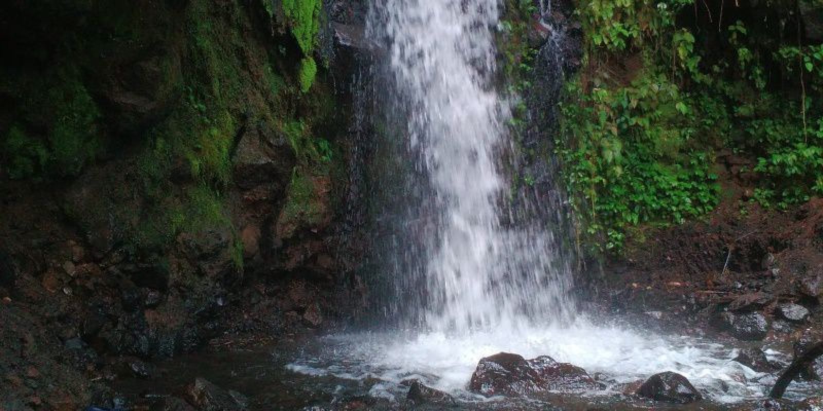 Curug Citiis, Daya Tarik Teladas Indah & Bak Pemandian Air Panas Di Garut