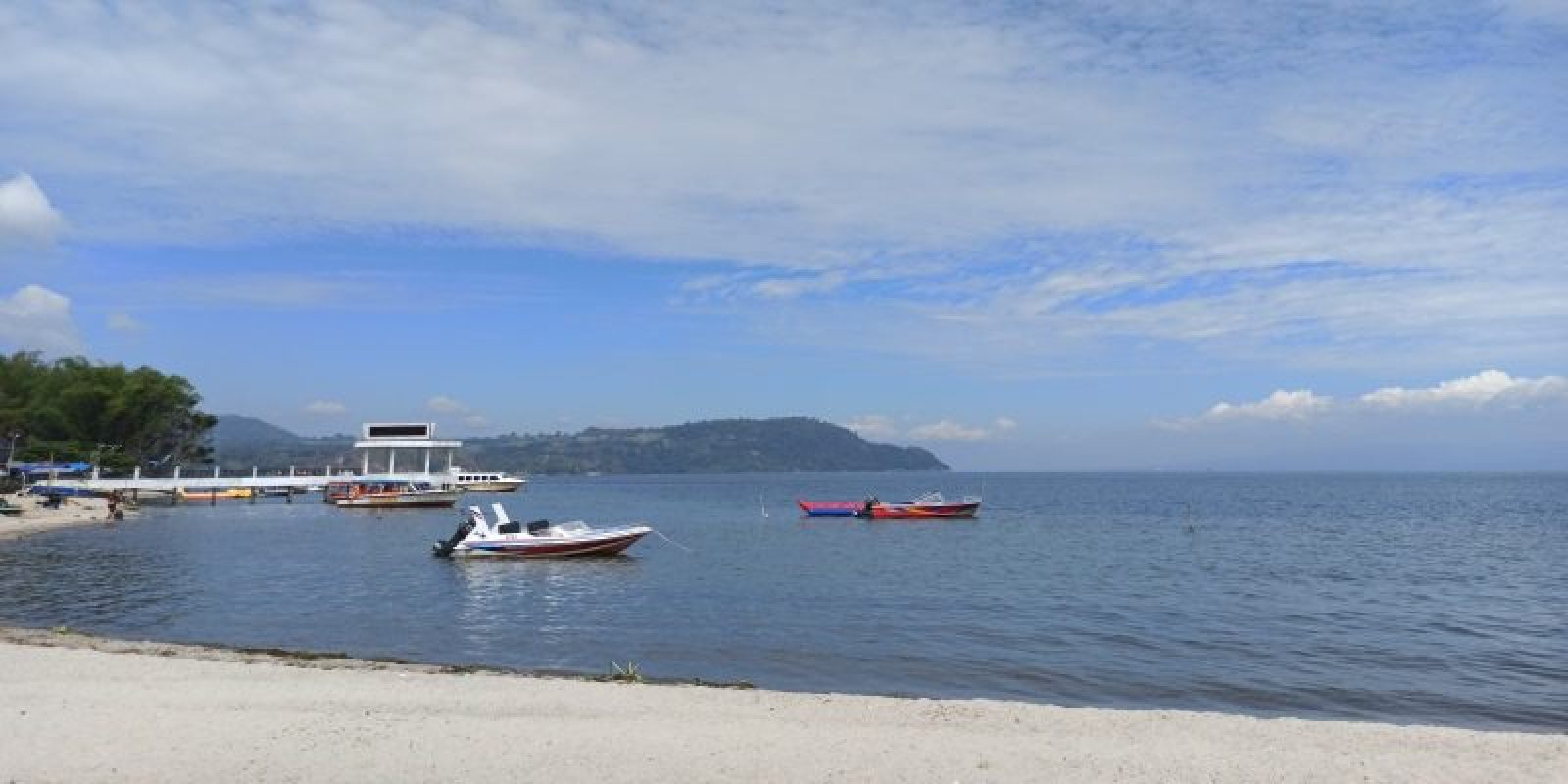 Pantai Bulbul, Pesona Pantai Pasir Putih Indah Nan Mempesona Di Toba