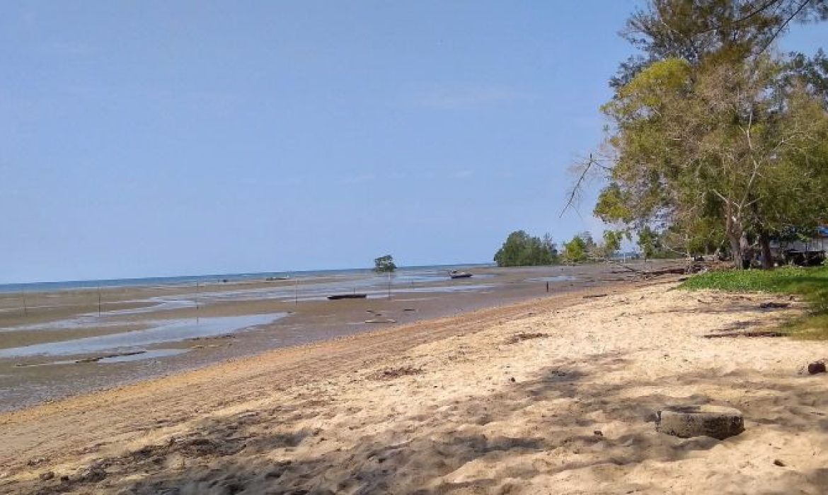 Pantai Teluk Lombok, Pantai Indah Dengan Terumbu Karang Eksotis Di Kutai Timur